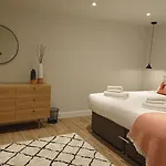 Eastfield 4* ليبرن