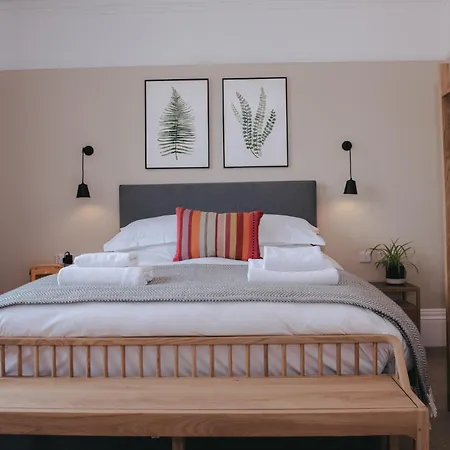 Eastfield 4* Лейберн