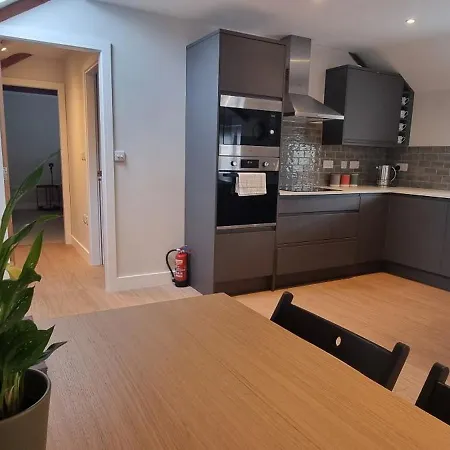 Eastfield 4*