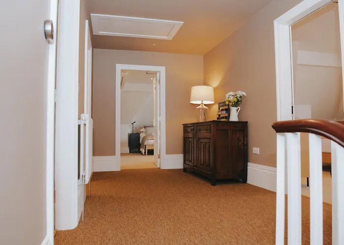 Guest house Eastfield 4*